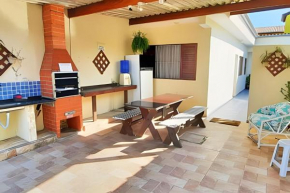 Casa com piscina pertinho do SESC Bertioga